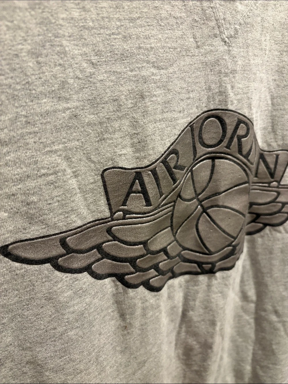 Jordan Brand Retro 1 Gray Short Sleeve Air Jordan 1 Wings Logo Tee size L
